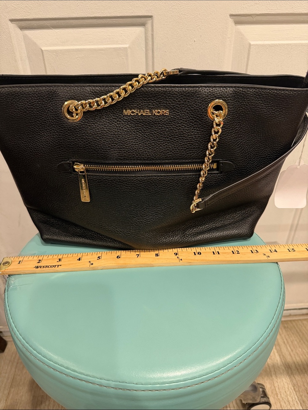 Michael Kors Black NWT Pebbled Leather Md. Tote Jet Set item w/Gold Chain Accent